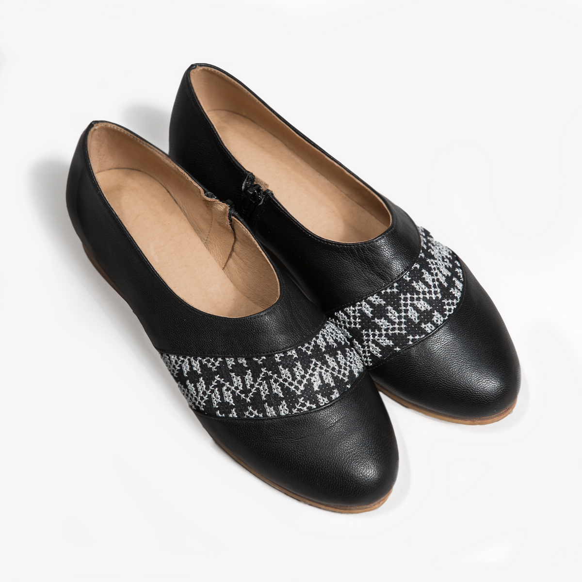 Shop Tatreez Ladies Oxfords Shoes Online - Darzah